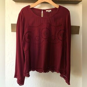 Storee|Boho burgundy blouse with bell sleeves & eyelet detail•••crotchet lace